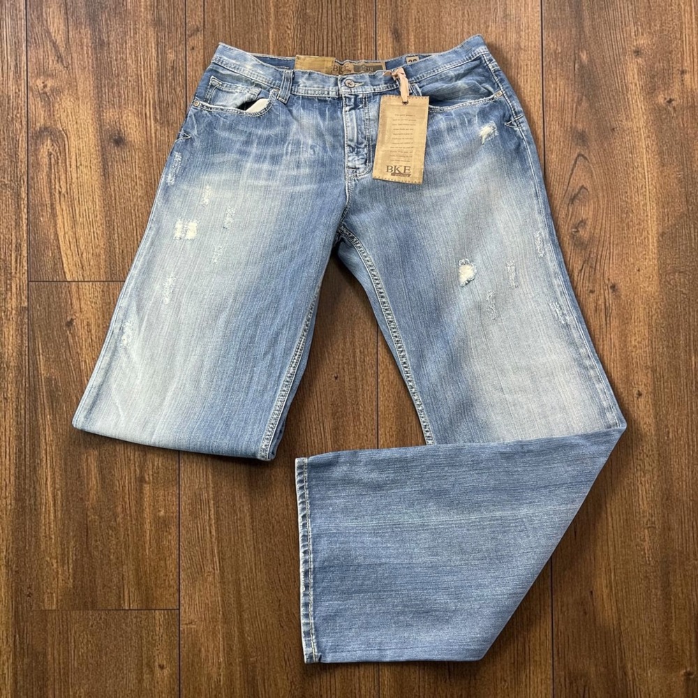 NEW BKE Seth Straight Leg Distressed Jeans Mens 36x34 Light Wash Blue Cotton NWT